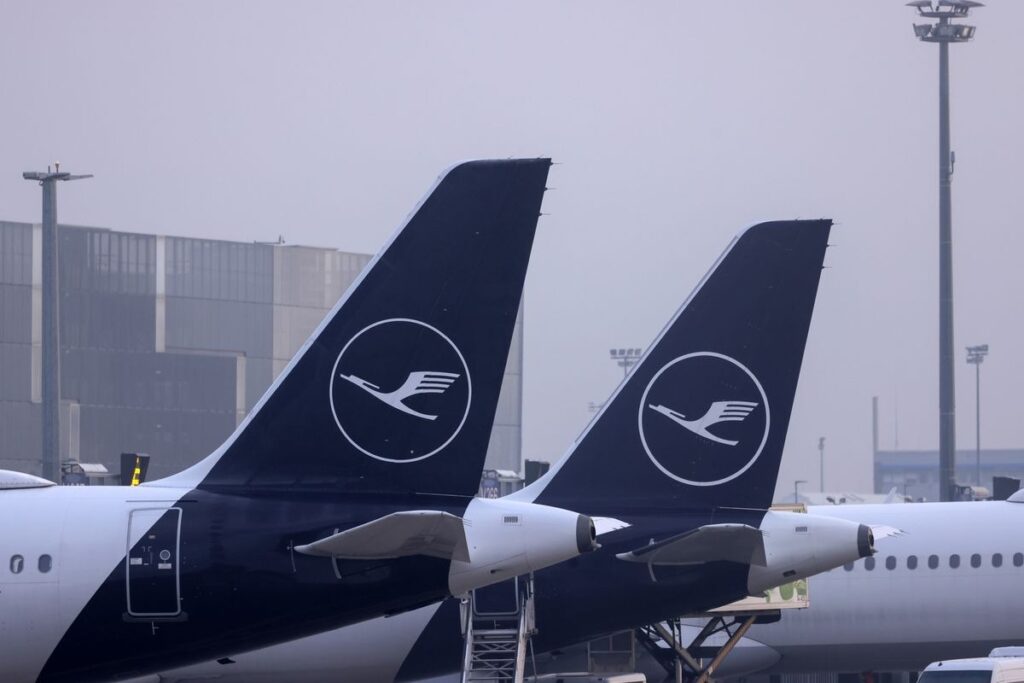 Flights cancelled as strikes wipe out air travel