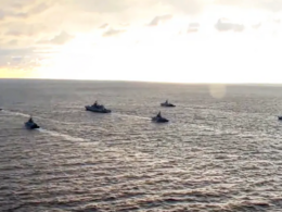 Russia and Ukraine warn each other's ships of impending conflict.