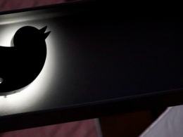 Twitter discreetly abandons its requirement that users log in to view tweets.