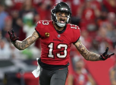 Mike Evans desires a new contract with the Buccaneers by Week 1.