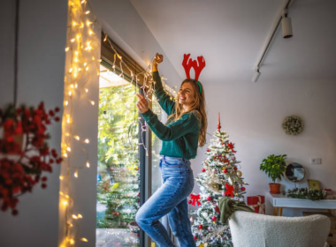 3 Tips for Christmas Decorating in a Rental: Guide for Tenants
